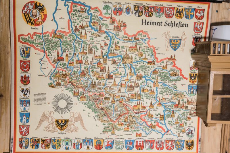 Stara mapa ścienna