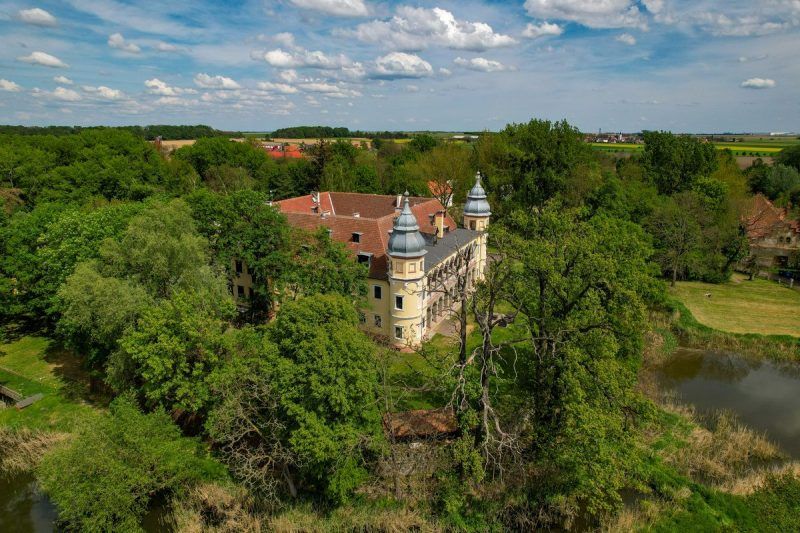 Zdjęcie z drona Pałacu Krobielowice
