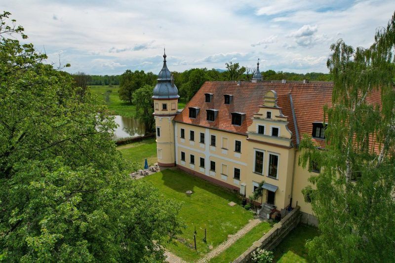 Zdjęcie z drona Pałacu Krobielowice