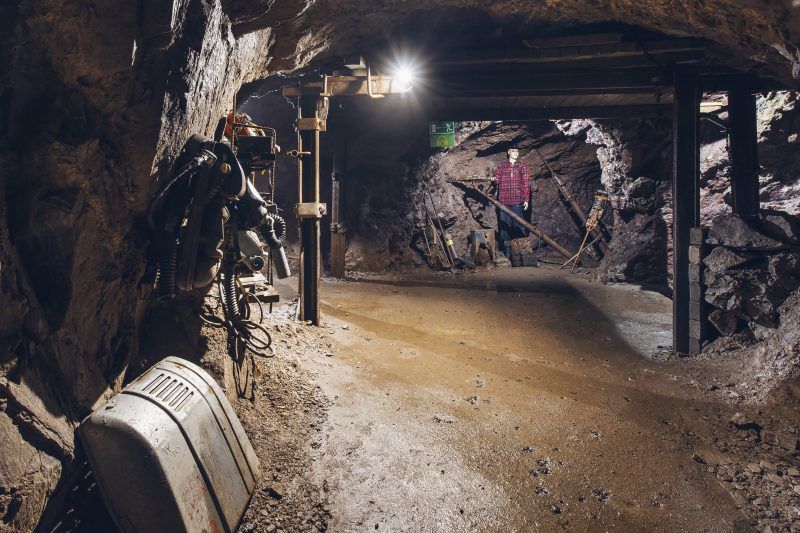 Podziemny chodnik na trasie turystycznej w Kletnie