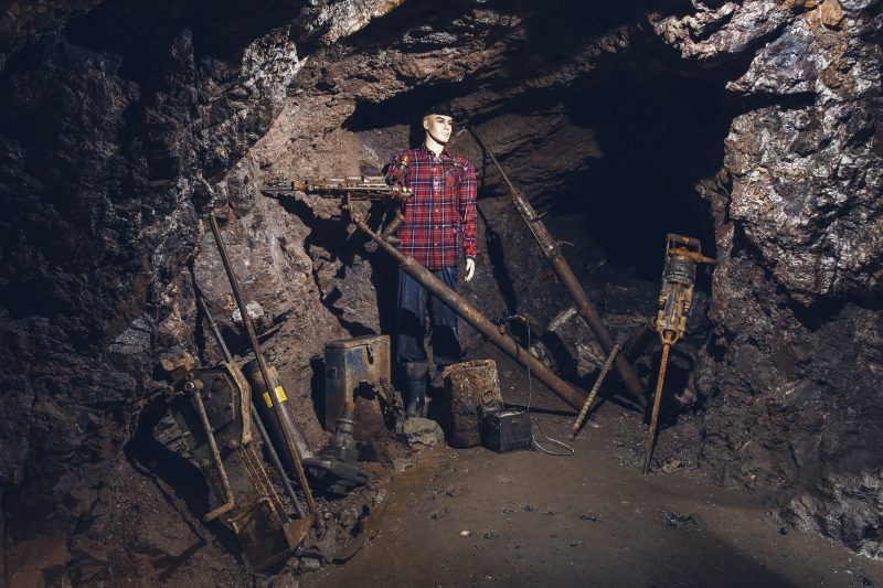 Podziemny chodnik na trasie turystycznej w Kletnie