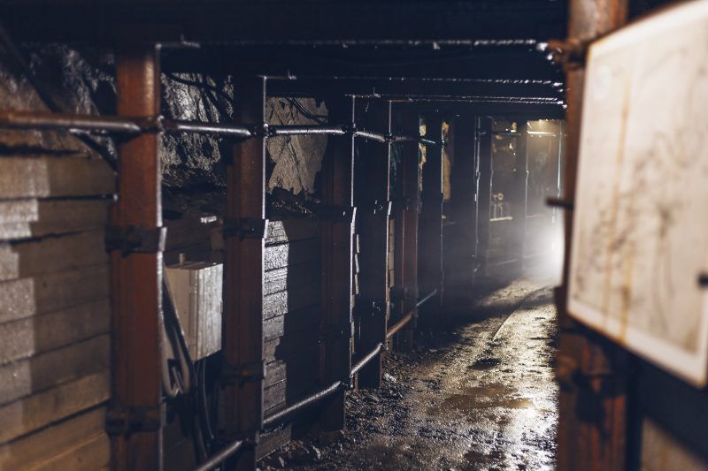 Podziemny chodnik na trasie turystycznej w Kletnie