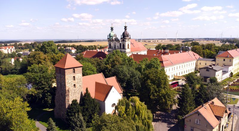 Widok z lotu ptaka na Bazylikę w Legnickim Polu